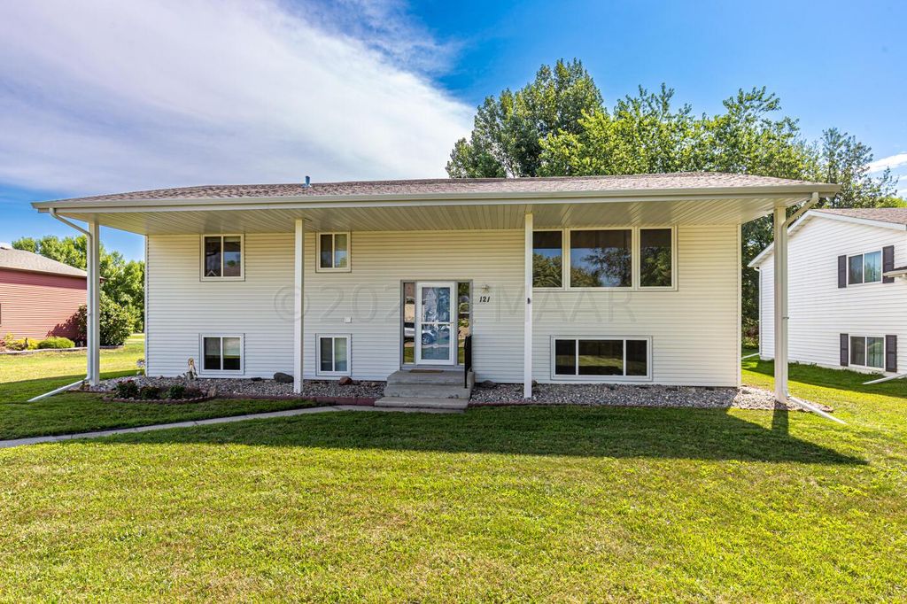 121 3rd Ave S, Casselton, ND 58012 MLS 233614 Trulia