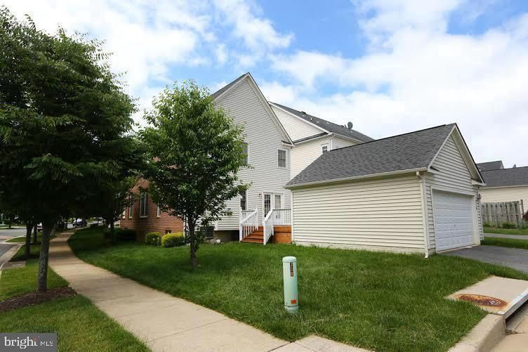 718 Highland Ridge Ave #1, Gaithersburg, MD 20878