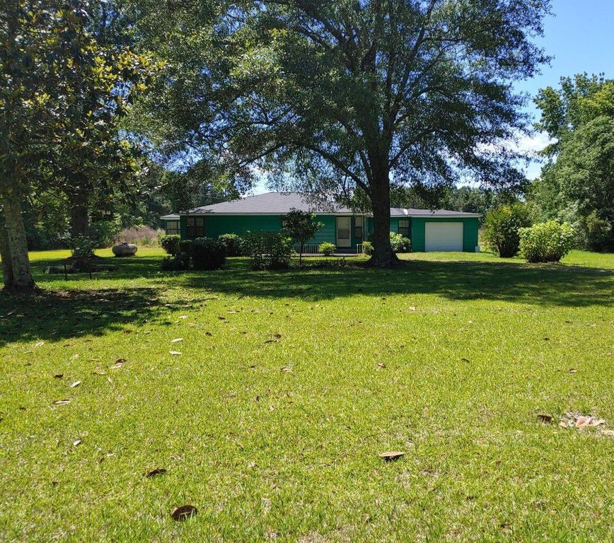 400 Quaker Rd, Saint George, SC 29477