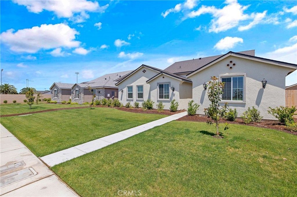 2243 Avenue 369, Kingsburg, CA 93631