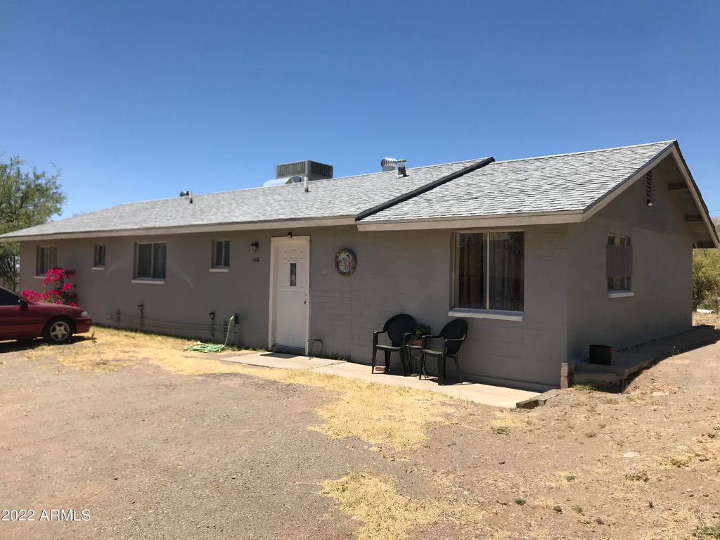 444 W Valentine St, Superior, AZ 85173