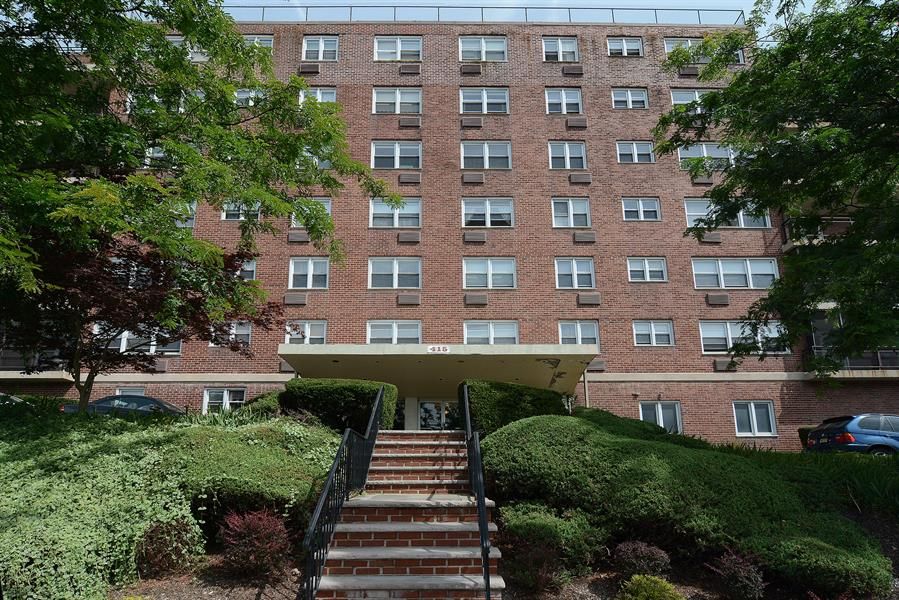 415 Claremont Ave 2f, Montclair, NJ 2 Bed, 2 Bath Condo 5 Photos
