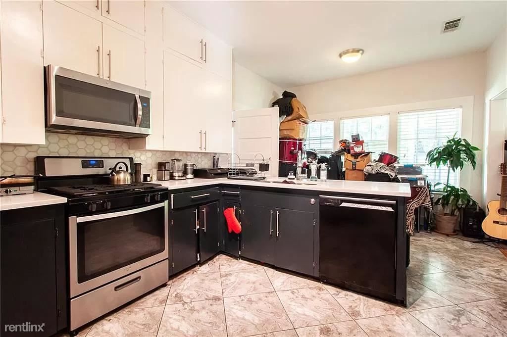 207 W 39th St, Austin, TX 78751