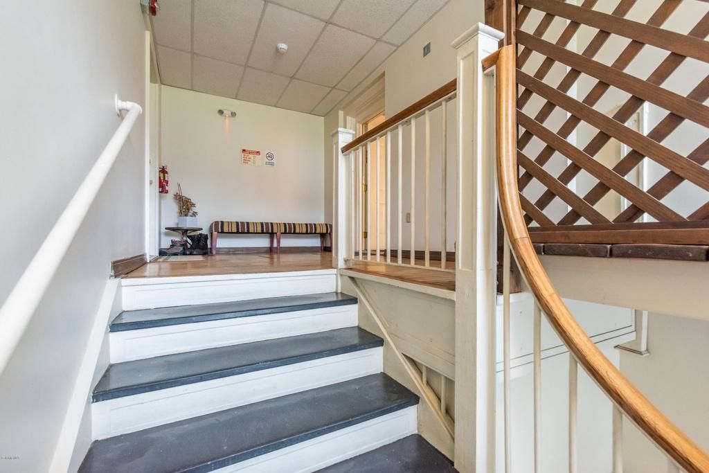 55 Crystal St #t3jn0eh9w, Lenox Dale, MA 01242