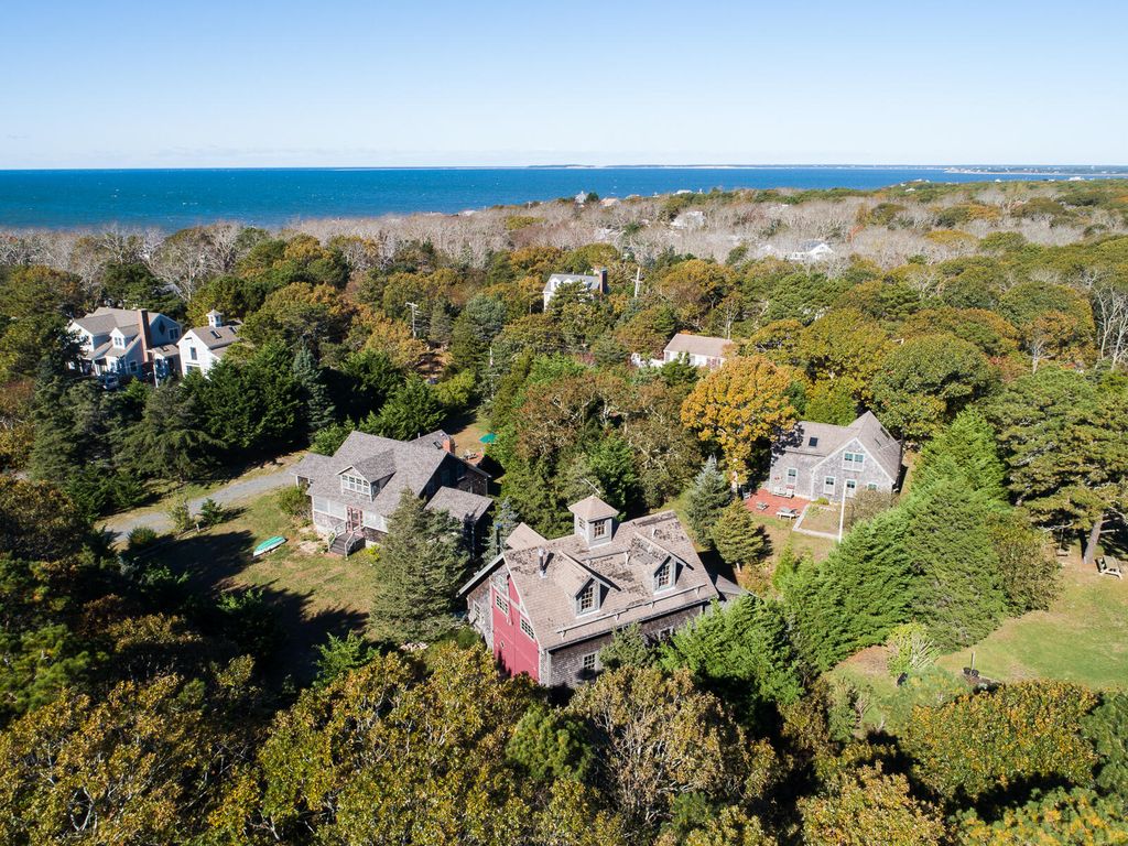 30 Townsend Rd, Eastham, MA 02642