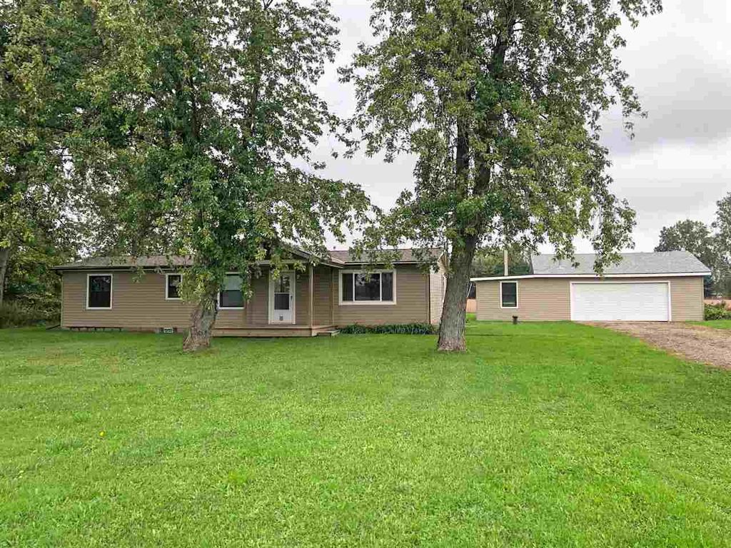 7861 Easton Rd, New Lothrop, MI 48460