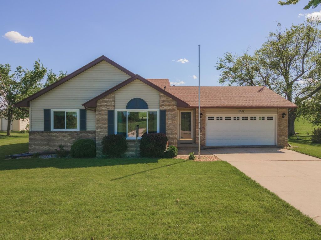 18267 US Highway 150, Bloomington, IL 61705 Trulia