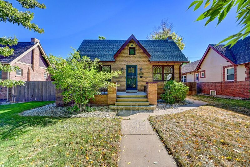 2676 Elm St, Denver, CO 80207