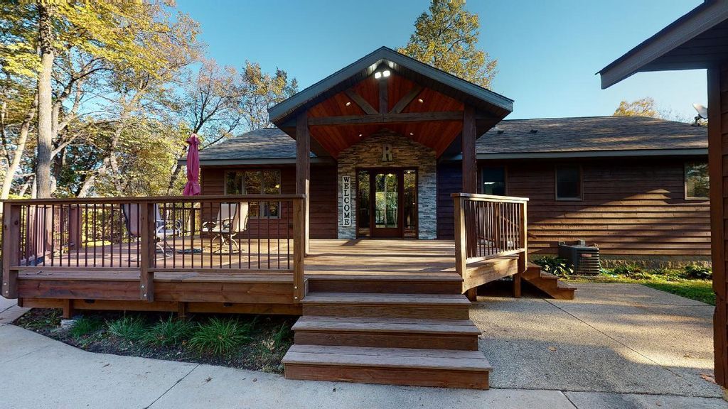12398 62nd St NE, Spicer, MN 56288