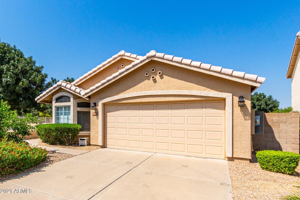 1750 W Orchid Ln, Chandler, AZ 85224