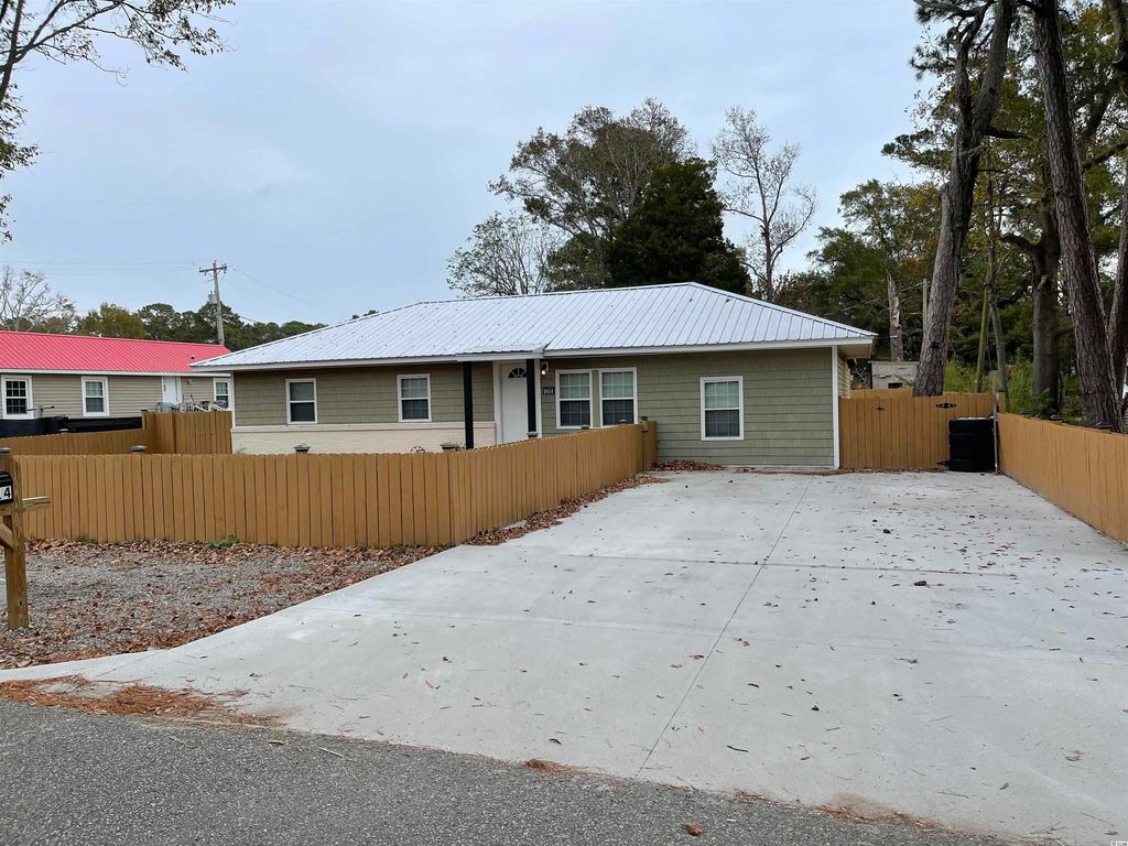 1014 Pine Dr, Myrtle Beach, SC 29577