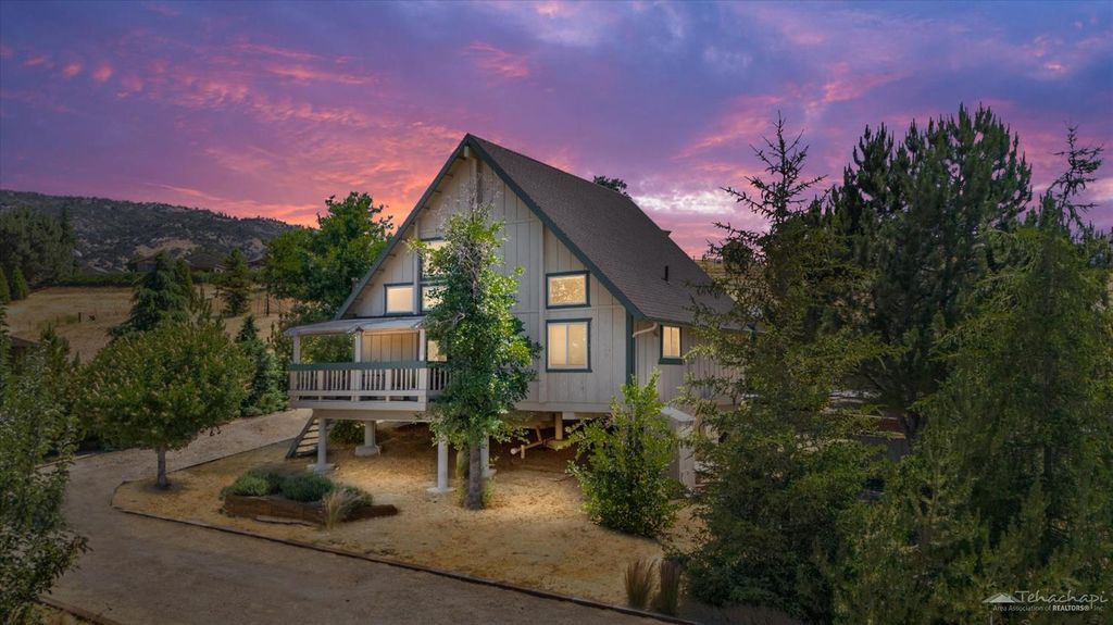 23740 Lakeview Dr, Tehachapi, CA 93561