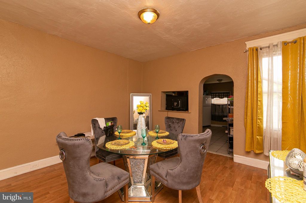 1521 Newport St, Camden, NJ 08104