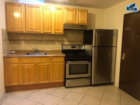 681 Flatbush Ave #2R, Brooklyn, NY 11225