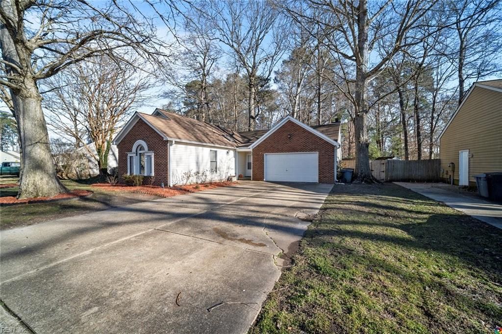 19 Michaels Woods Dr, Hampton, VA 3 Bed, 2 Bath SingleFamily Home