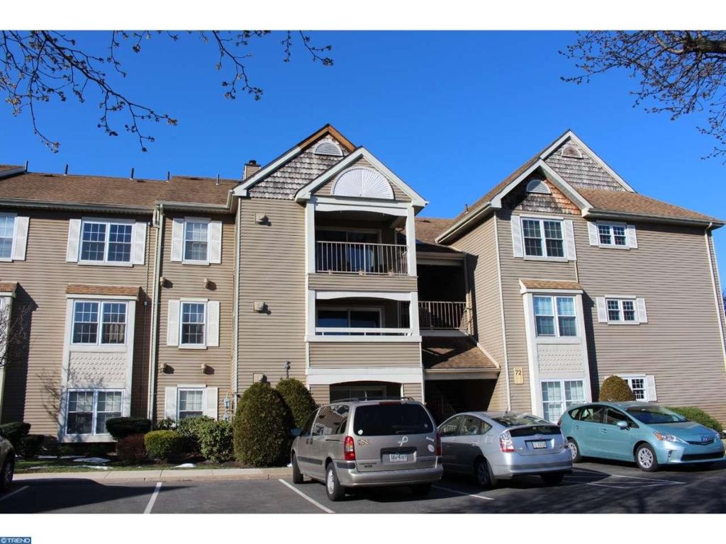 72305 Delaire Landing Rd, Philadelphia, PA 2 Bed, 2 Bath Condo 25