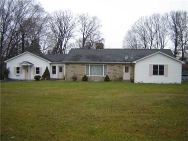 1140 S Hermitage Rd, Hermitage, PA 16148