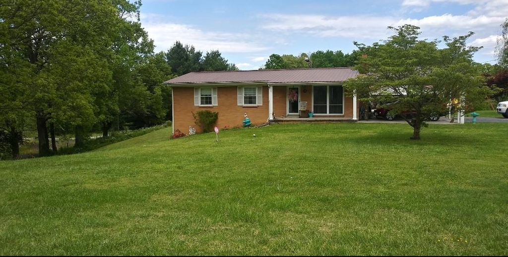 508 Fairview Rd, Middlesboro, KY 40965