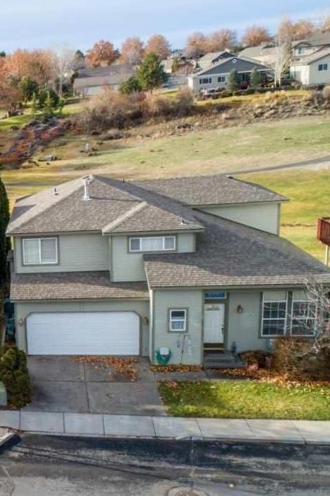 2653 Dornoch Pl, Richland, WA 99354