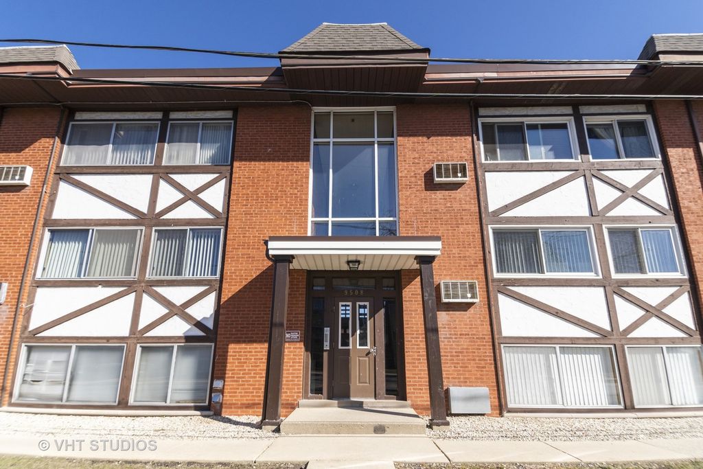 9508 Glenlake Ave #105, Rosemont, IL 60018