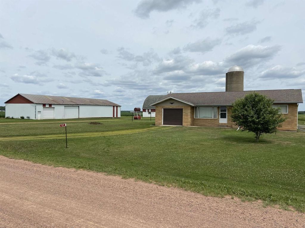 614 North HALL DRIVE, Stetsonville, WI 54480