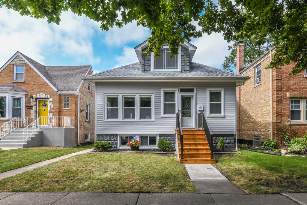 3022 N Nottingham Ave, Chicago, IL 60634
