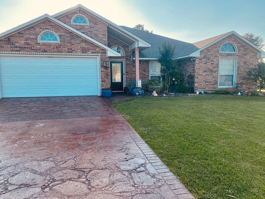 156 Abshire Cir, Ardmore, OK 73401