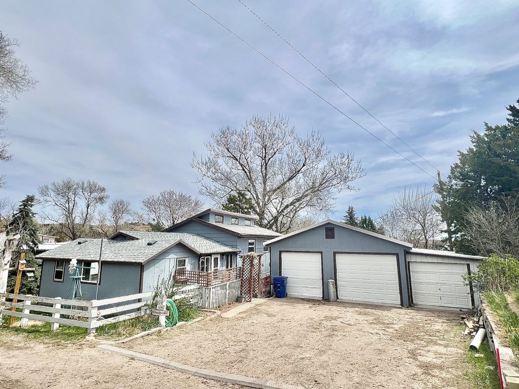 105 Sandburr Ave, Lemoyne, NE 69146 MLS 11288546 Trulia