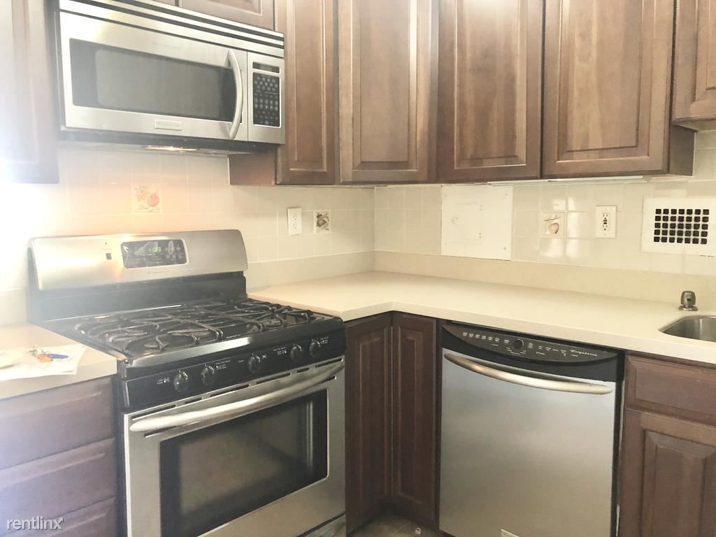 5500 Friendship Blvd #1903, Chevy Chase, MD 20815