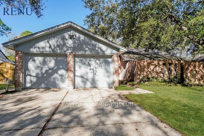 16207 Havenhurst Dr, Houston, TX 77059