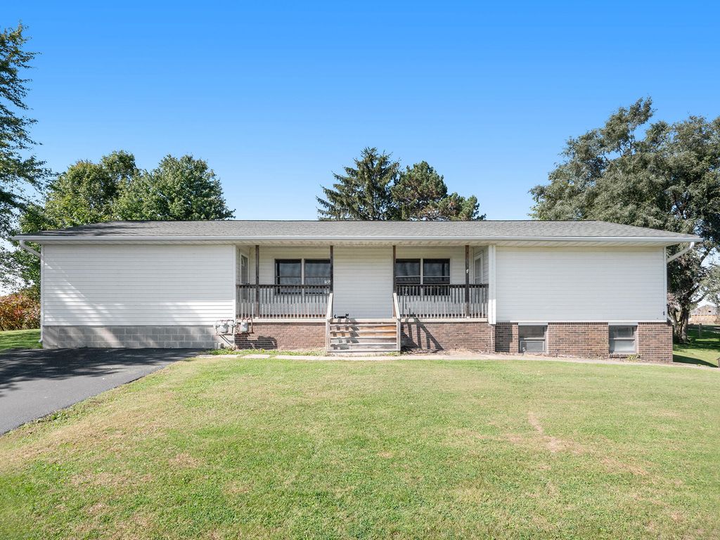 4540 Knowles Rd, North Adams, MI 49262