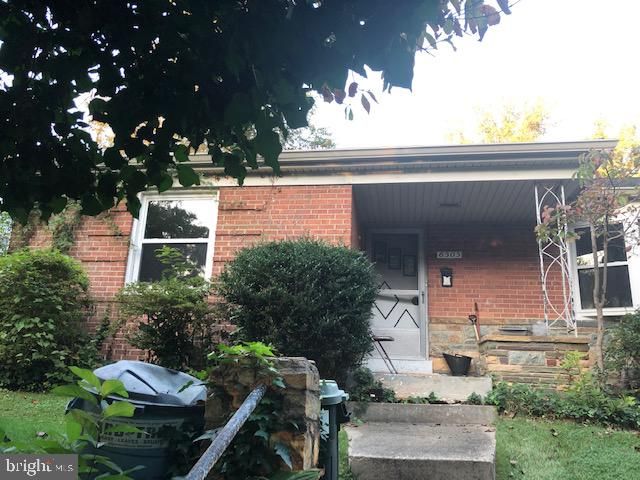6303 Haviland Dr, Bethesda, MD 20817
