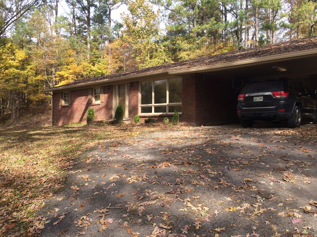 5595 Denmark Rd, Erin, TN 37061