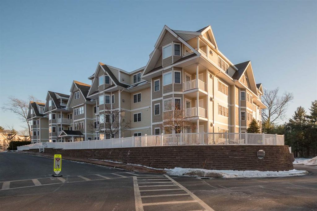 2 Sterling Hill Ln 212, Exeter, NH 2 Bed, 2 Bath Condo 25 Photos