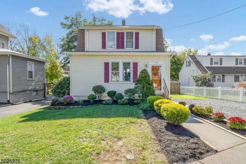 226 W High St, Bound Brook, NJ 08805 3 Bed, 2 Bath SingleFamily Home