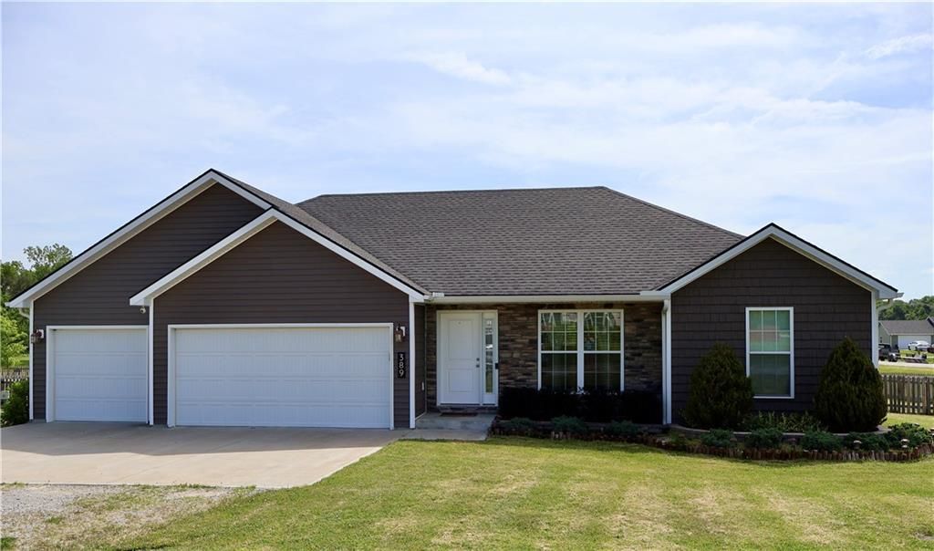 389 SE 981st, Knob Noster, MO 65336