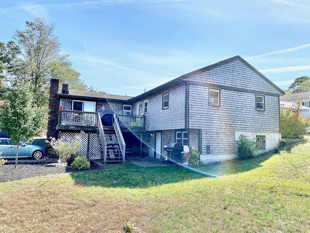 254 Glen Charlie Rd, East Wareham, MA 02538 6 Bed, 4 Bath Multi