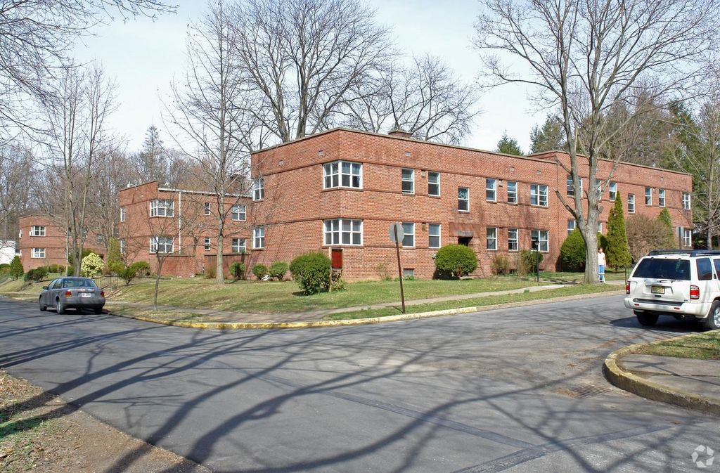 750 N 8th St #102, Sunbury, PA 17801
