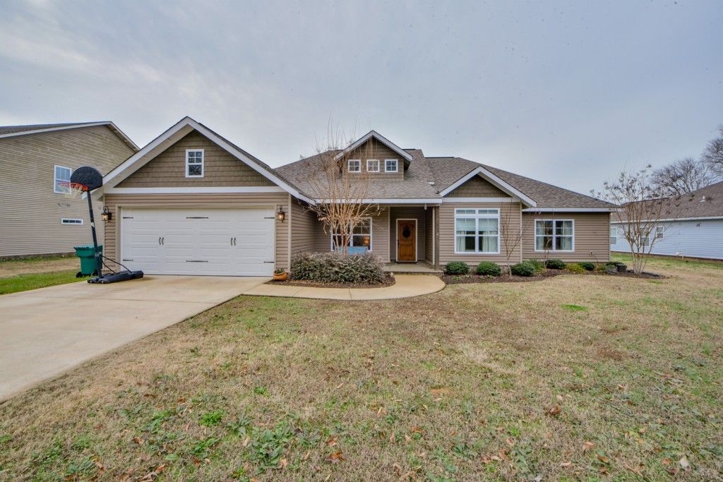 14172 Phares Hinton Rd, Tuscaloosa, AL 4 Bed, 4 Bath Townhouse 30