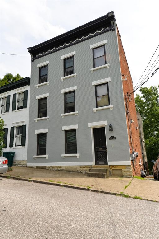 413 Milton St #1, Cincinnati, OH 45202