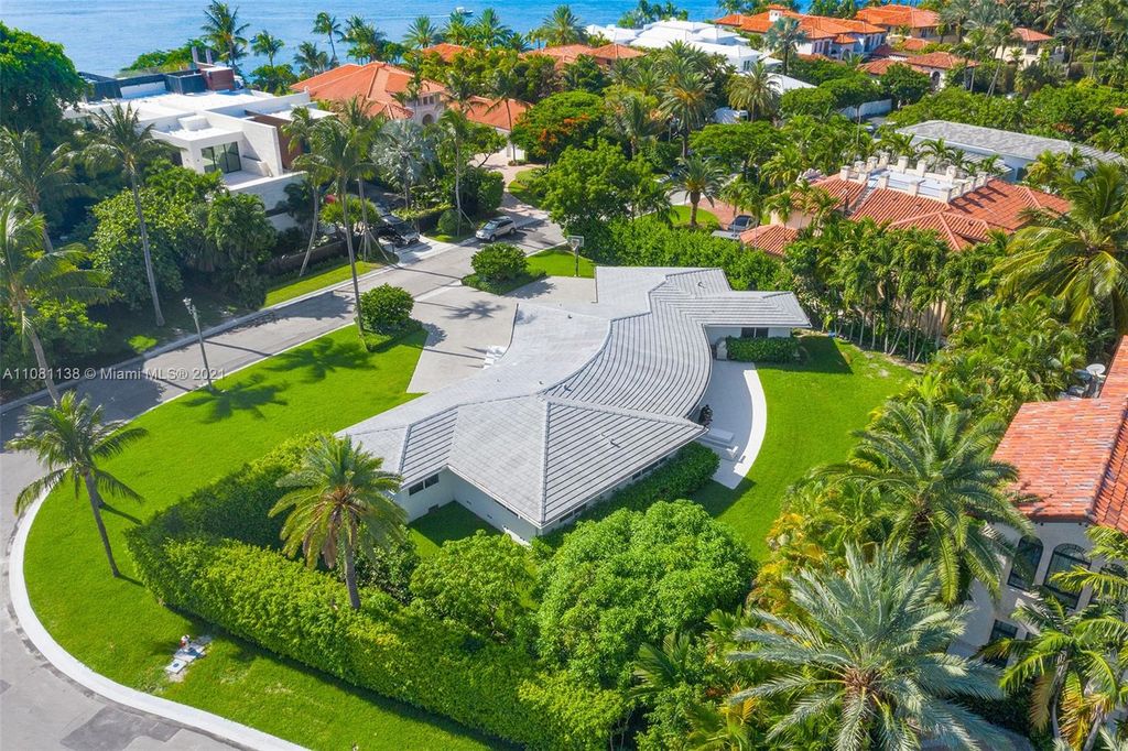 223 Bal Bay Dr, Miami Beach, FL 33154