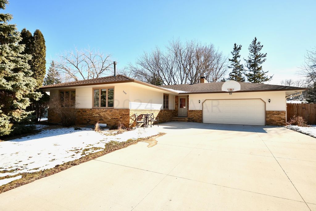 3255 Evergreen Rd N, Fargo, ND 58102 Trulia