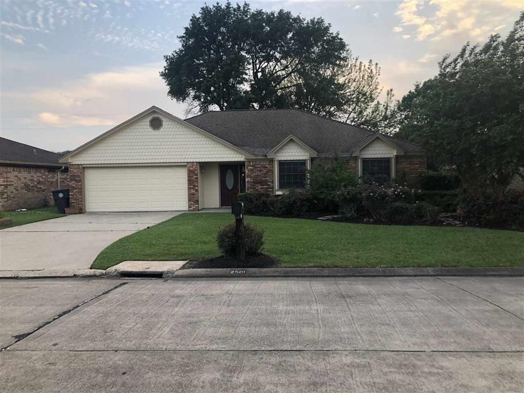 2501 Friar Tuck Ln, Groves, TX 77619 Trulia