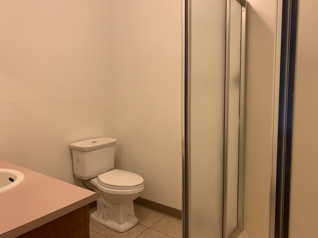 1795 School St #1795, Anderson, CA 96007