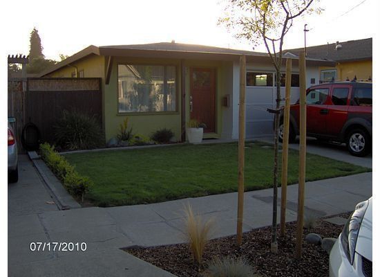 139 Magnolia St, Santa Cruz, CA 95062