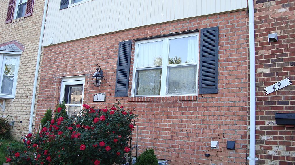 51 Orchard Dr, Gaithersburg, MD 20878