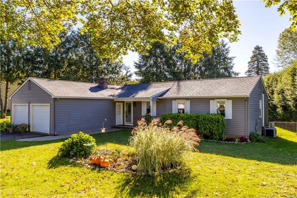 127 Westmeadow Rd, Rocky Hill, CT 06067