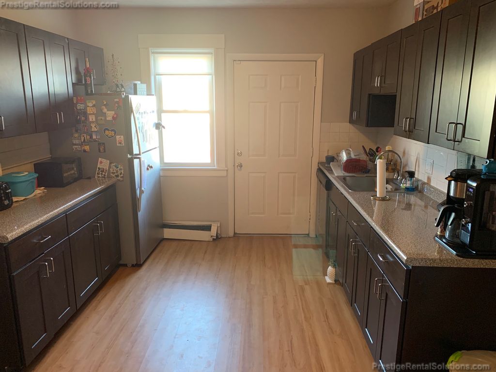 92 Nichols Ave #A, Watertown, MA 02472
