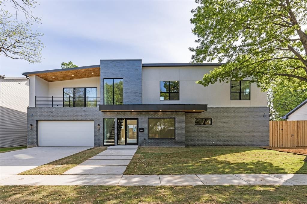 8536 Glencrest Ln, Dallas, TX 75209