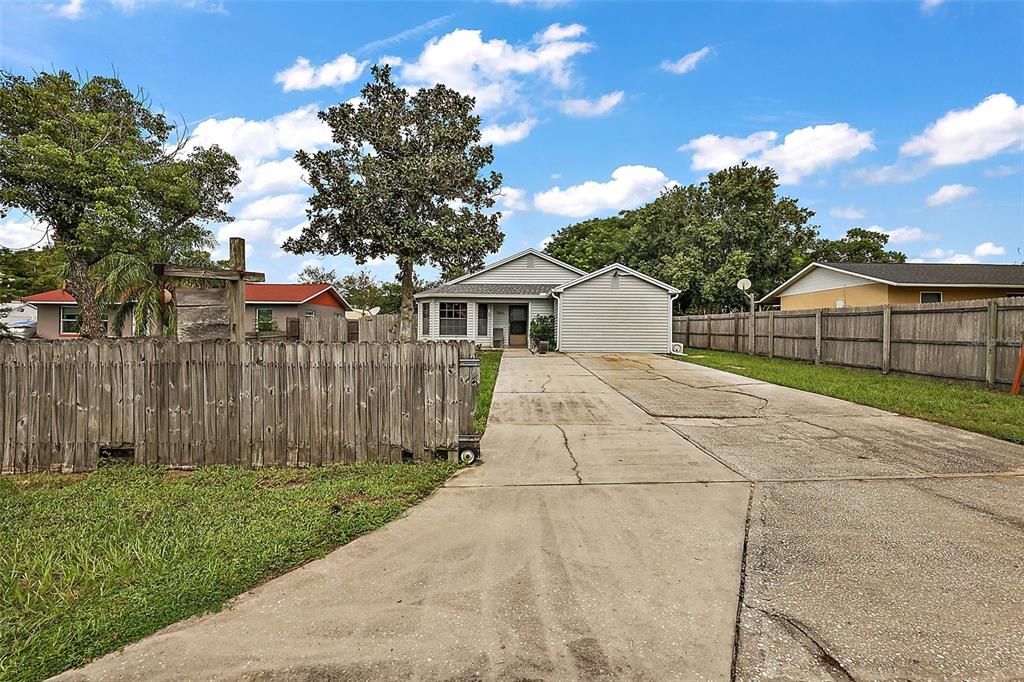 11333 Grove St, Leesburg, FL 34788 - See Est. Value, Schools & More